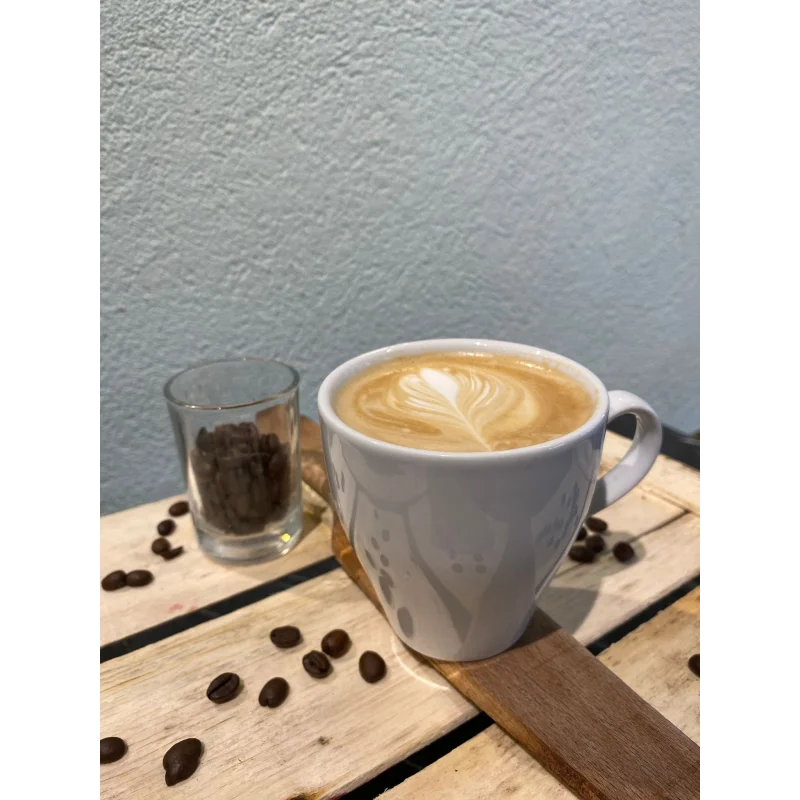 Badem Sutlu Latte